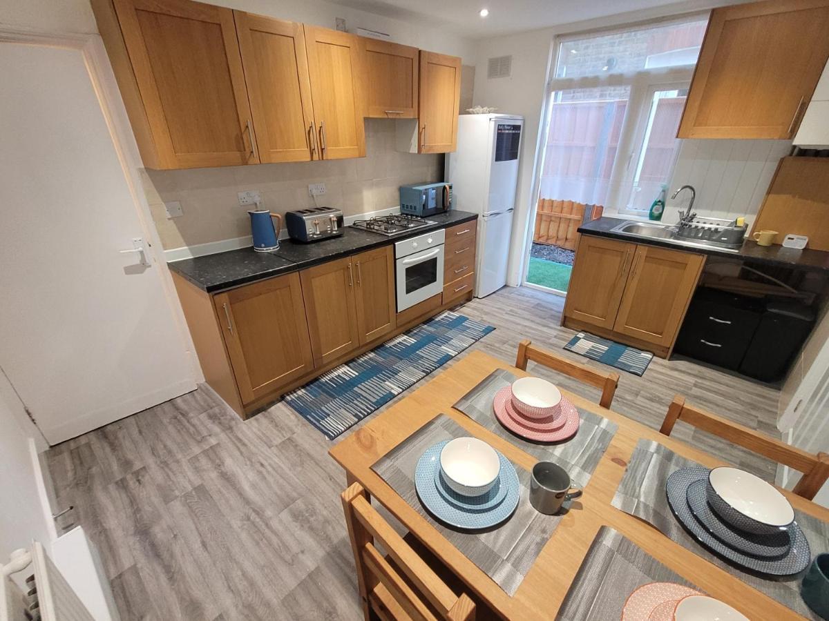 Spacious 2 Bedroom House In Central London With Garden Ngoại thất bức ảnh